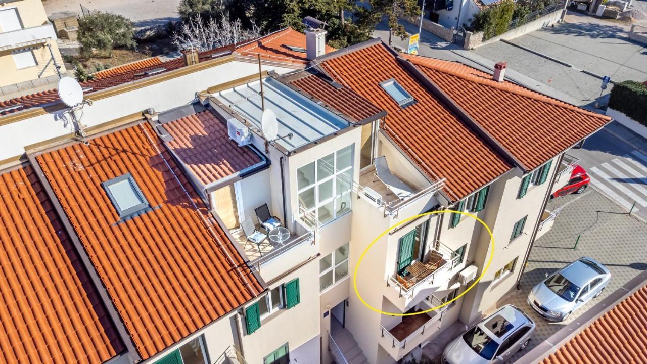 Apartments Happy Stay Center Baska Exteriér fotografie