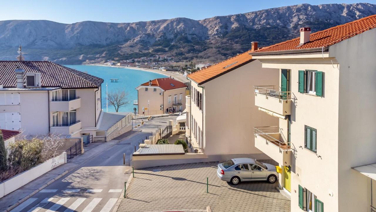 Apartments Happy Stay Center Baska Exteriér fotografie